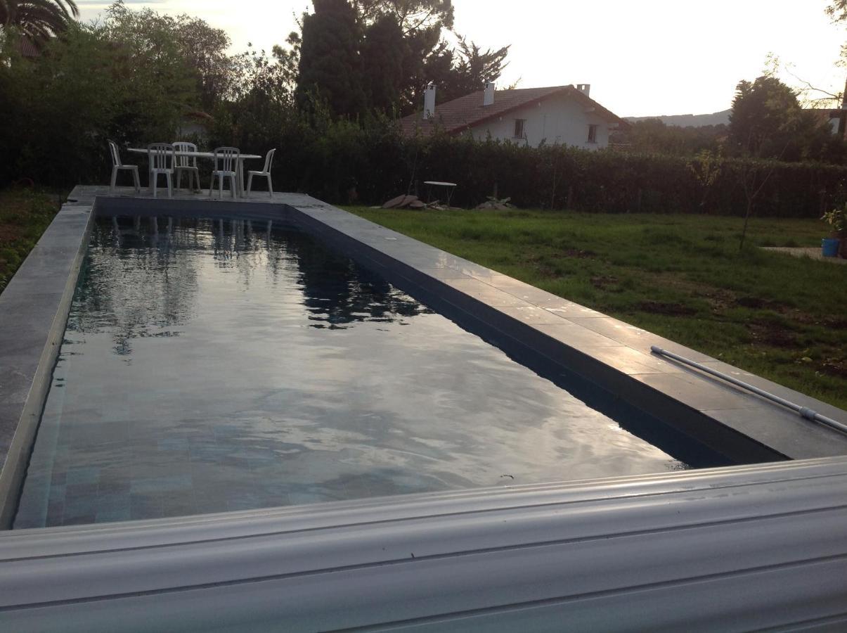Appartement Avec Cuisine Et Grande Piscine Chauffee Hendaye Kültér fotó