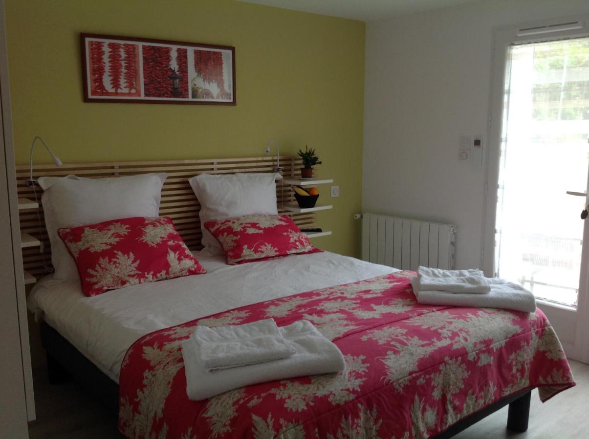 Appartement Avec Cuisine Et Grande Piscine Chauffee Hendaye Kültér fotó