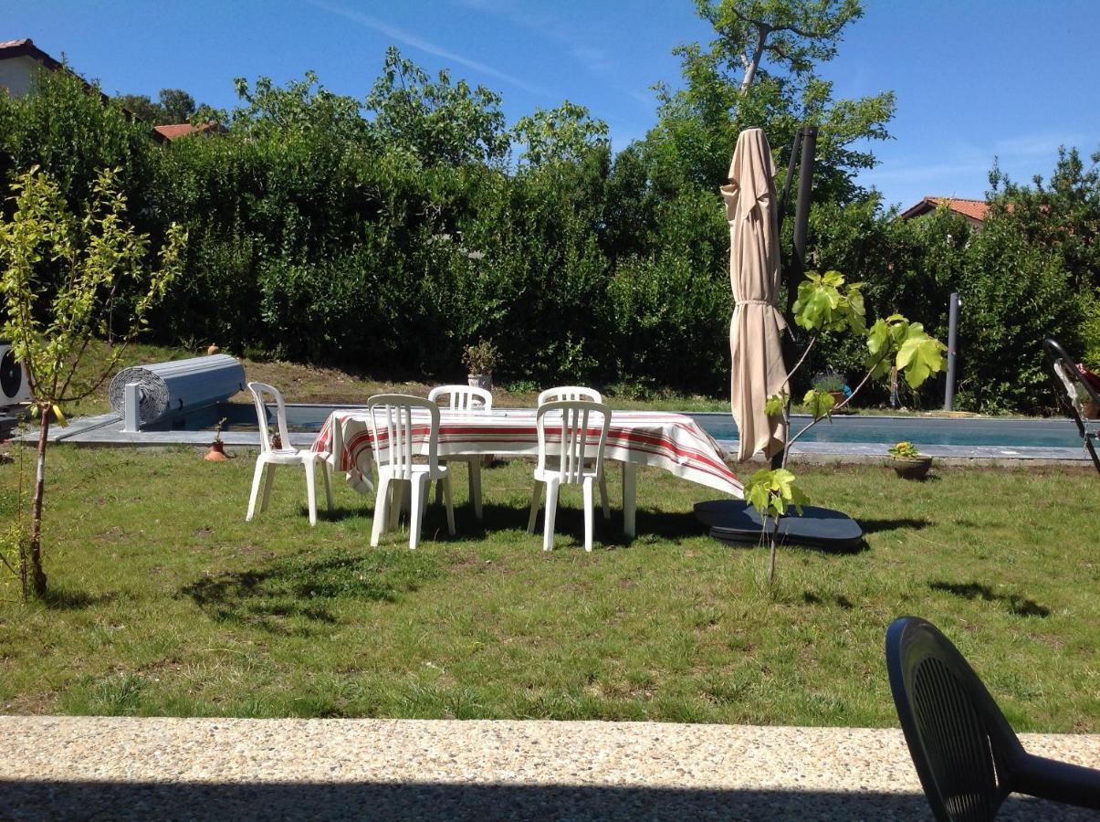 Appartement Avec Cuisine Et Grande Piscine Chauffee Hendaye Kültér fotó