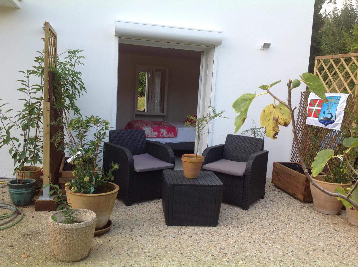 Appartement Avec Cuisine Et Grande Piscine Chauffee Hendaye Kültér fotó