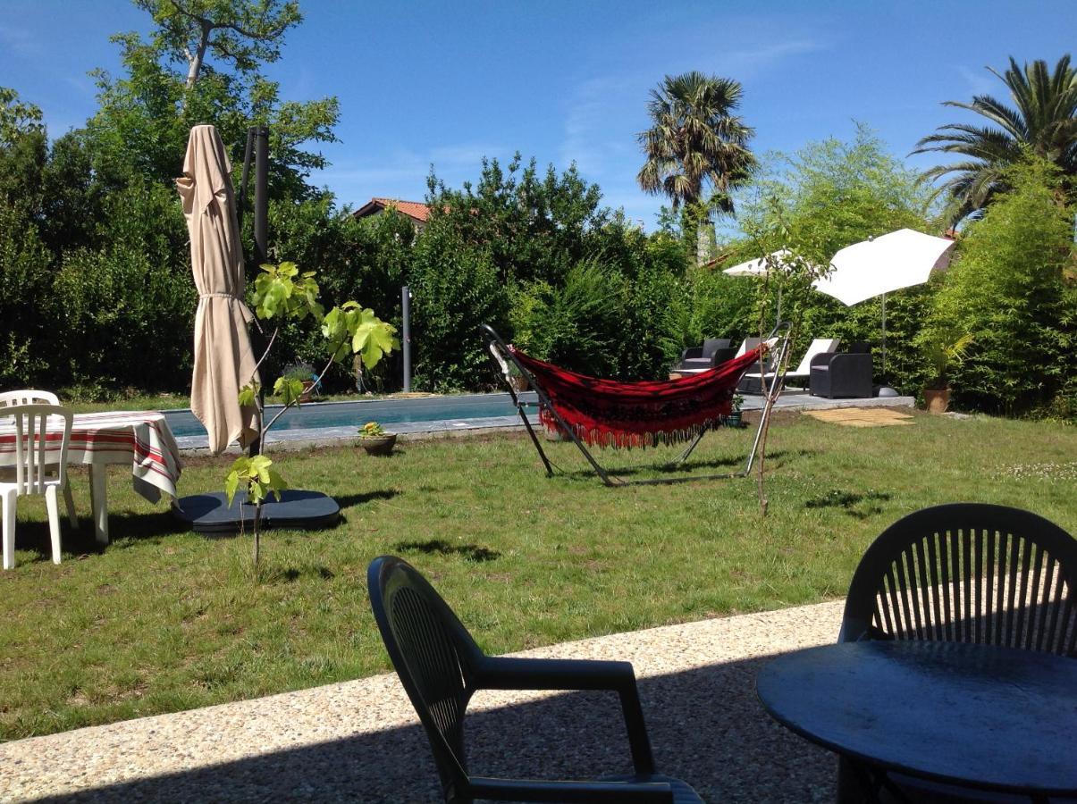 Appartement Avec Cuisine Et Grande Piscine Chauffee Hendaye Kültér fotó