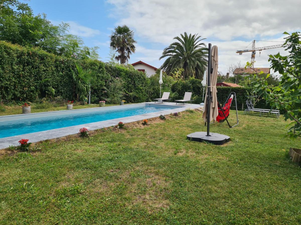 Appartement Avec Cuisine Et Grande Piscine Chauffee Hendaye Kültér fotó