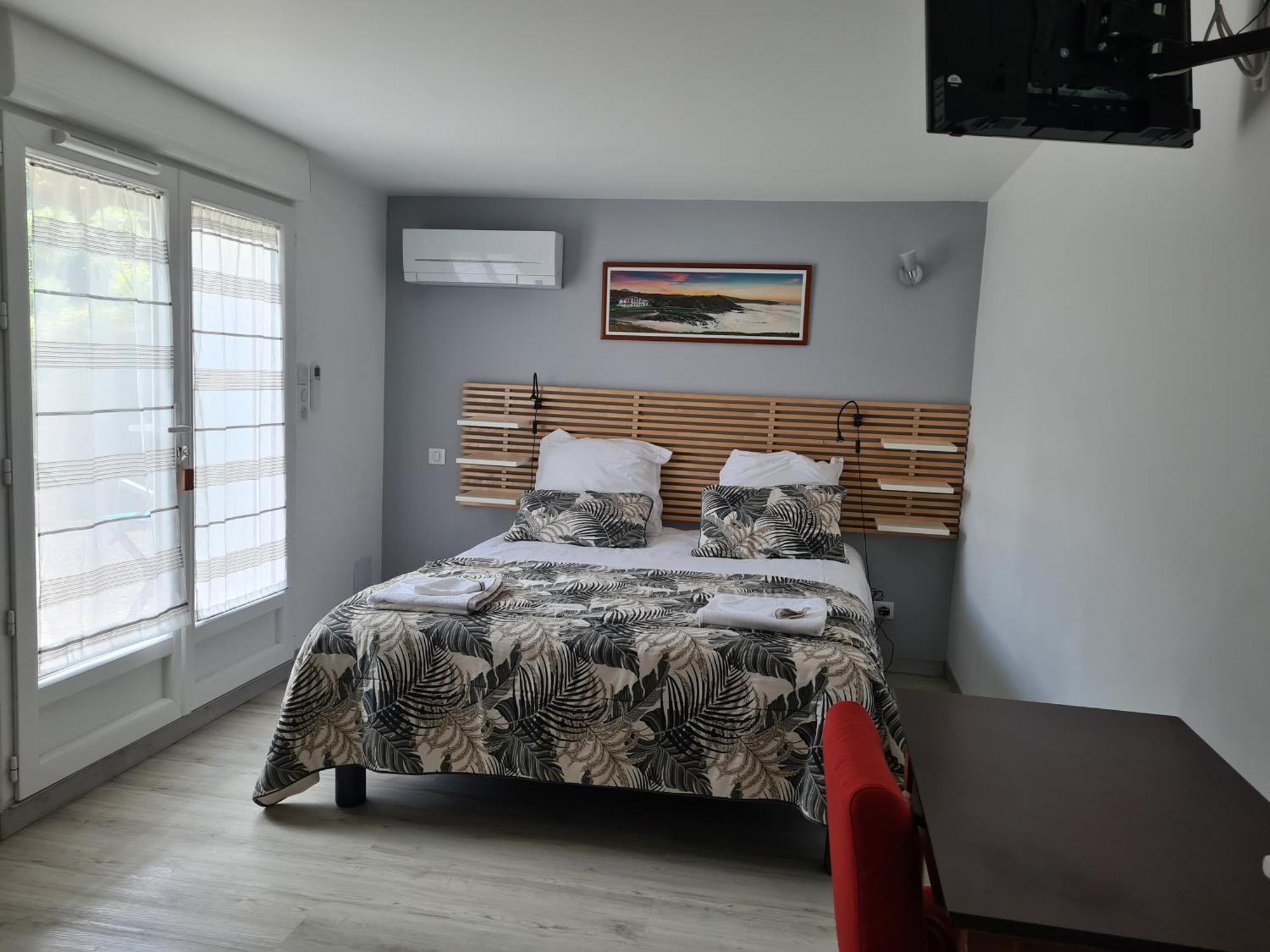 Appartement Avec Cuisine Et Grande Piscine Chauffee Hendaye Kültér fotó