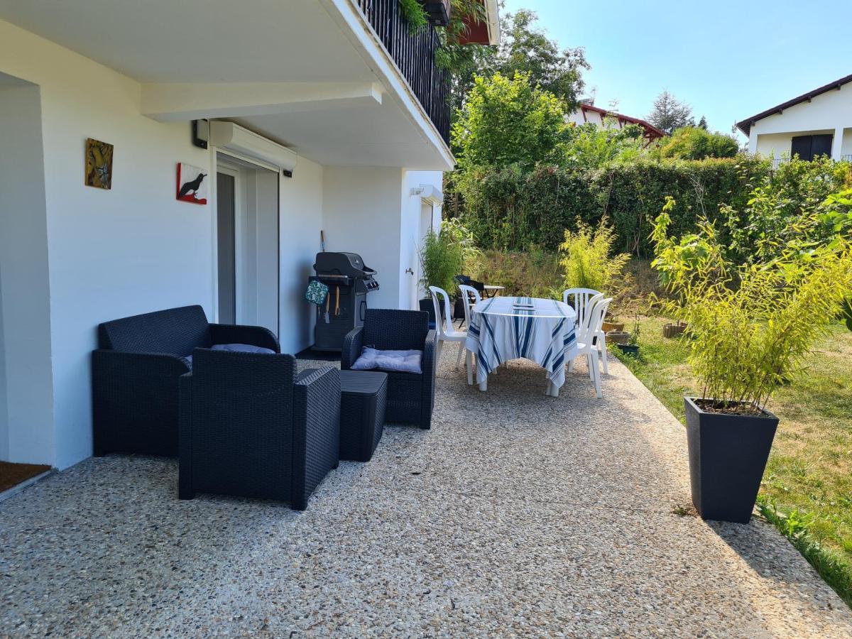 Appartement Avec Cuisine Et Grande Piscine Chauffee Hendaye Kültér fotó
